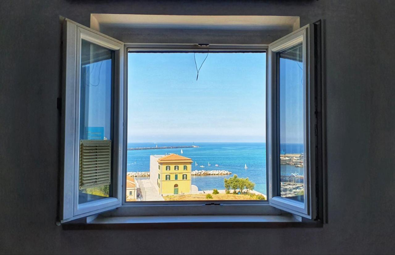 Almare - Sea Front Apartamento Livorno Exterior foto